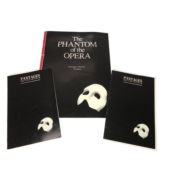The Phantom Of the Opera Pantages Theatre Toronto Book & 2 Theatre Programs - Picture 1 of 16